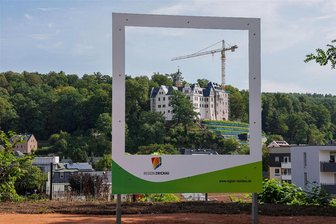 Das Lichtensteiner Schloss gibt es künftig gerahmt - Im neuen Bilderrahmen steht das Schloss als Sehenswürdigkeit von Lichtenstein im Fokus.
