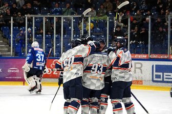 Das nehmen sich die Eishockey-Wölfe aus dem Erzgebirge fürs Derby in Chemnitz vor - Die Schönheider Wölfe wollen zum Jahresabschluss in Chemnitz erneut jubeln.