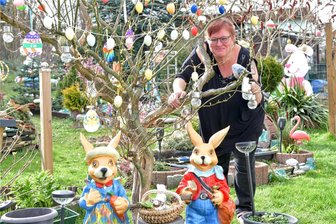 Das Osterhaus von Oberreichenbach und seine traurige Geschichte - Das Grundstück von Diana Hänig in Oberreichenbach ist auch in diesem Jahr wieder österlich geschmückt.