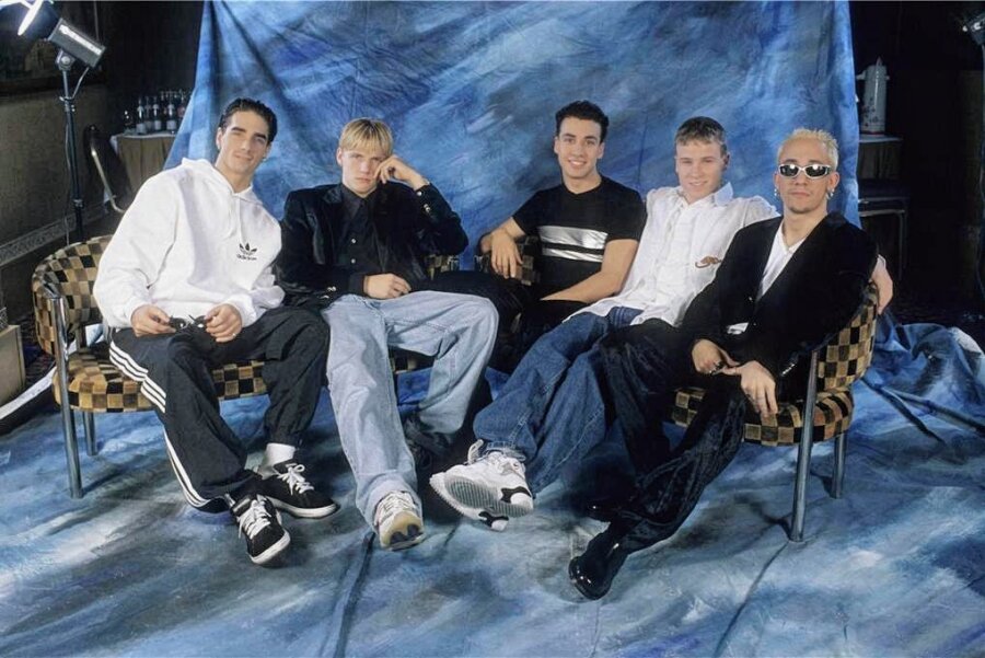 Das perfekte Produkt: Warum sind die Backstreet Boys noch immer so beliebt? - So brannten sie sich ins Gedächtnis ein: Kevin Scott, Nick Carter, Howard Dorough, Brian Littrell und AJ McLean als Backstreet Boys Mitte der 90er. 