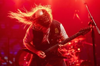 Das Phänomen Blood Incantation live in Sachsen: Die Captain Future des Death Metal - Kosmische Wut: Paul Riedl von Blood Incantation live.