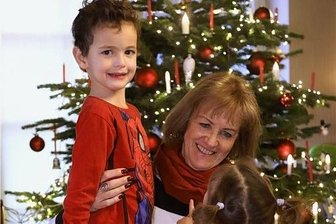 Das schwere Los der Pflegeeltern in Sachsen - Eine Mutter auf Zeit: Christiane Würsig aus Leipzig mit ihrer Pflegetochter Mia und Max. Heute leben in Sachsen deutlich mehr Kinder in Pflegefamilien als vor zehn Jahren. 2010 gab es 2225 Pflegekinder, zehn Jahre später 3560. Laut Sozialministerium ist es immer schwieriger, Pflegefamilien zu finden. 