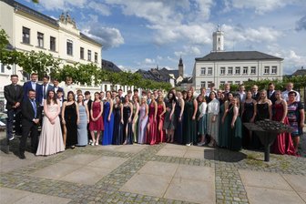 Das sind die Absolventen der Oberschulen 2024 in der Region Aue - Die Absolventen der Oberschule Bergstadt Schneeberg, Klasse 10a und 10b.