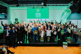 Das sind die „Tourismushelden“ aus Chemnitz und Umgebung - Die 55 Preisträger und Preisträgerinnen bei der Auszeichnungsfeier auf der Tourismusmesse in Leipzig.