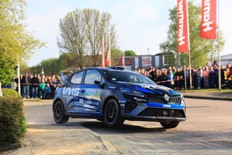 Das Sportwochenende in der Region Annaberg: Die Jagd nach der perfekten Saison und ein Erzgebirgsduell, dass es länger nicht mehr gab - Der Crottendorfer Carsten Mohe und seine Co-Pilotin Andrea Lieber haben den Titel in der DRM3-Klasse bereits in der Tasche. Auf die Bremse wollen sie dennoch nicht treten.