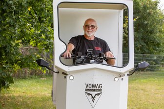 „Das wird mein kleiner persönlicher Jakobsweg“: Plauener will mit Lastenrad nach Sizilien fahren - Vor Wind und Wetter ist Knorr auf seiner Tour weitgehend geschützt. Sein Cargo-Bike verfügt als Sonderausstattung auch über eine Rückfahrkamera und beheizte Griffe.