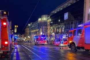 Daueralarm in Kolonnaden: Was steckte dahinter? - Zahlreiche Einsatzkräfte rückten aus, nachdem die Brandmeldeanlage der Kolonnaden ausgelöst hatte.