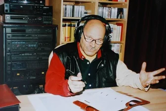 DDR-Liedtexter Dieter Schneider gestorben - Dieter Schneider starb am Freitag in einem Krankenhaus in der Haupstadt an den Spätfolgen von Kinderlähmung, wie seine Familie am Samstag mitteilte.