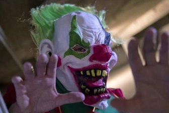 De Maizière fordert härtere Gangart gegen aggressive "Horror-Clowns" - Träger von Grusel-Clownsmasken sollen härter für ihre Schock-Angriffe bestraft werden.