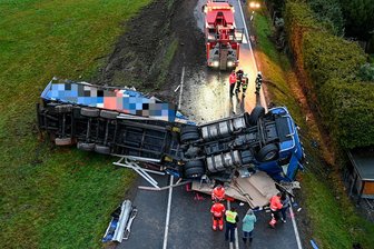 Debatte nach Unfall in Altmittweida: Wie sicher ist die S 200? - Zu einem schweren Lkw-Unfall kam es am 3. Dezember auf der S 200 zwischen Ottendorf und Altmittweida. Seither ist die Debatte um die Verkehrssicherheit in dem Bereich wieder aufgeflammt.