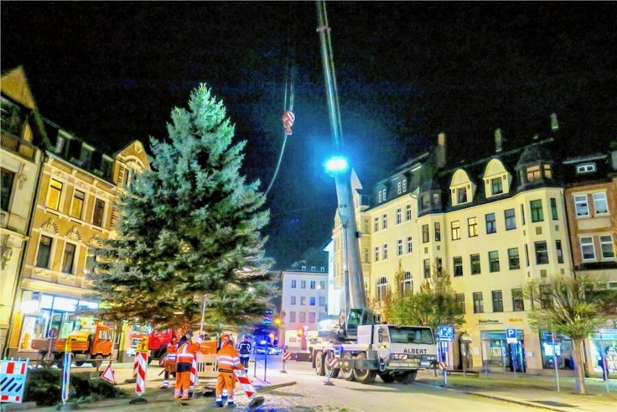 Debatte um Sparideen: Halbiert Aue Weihnachten? - Gibt es am Postplatz in Aue dieses Jahr einen Weihnachtsbaum? 