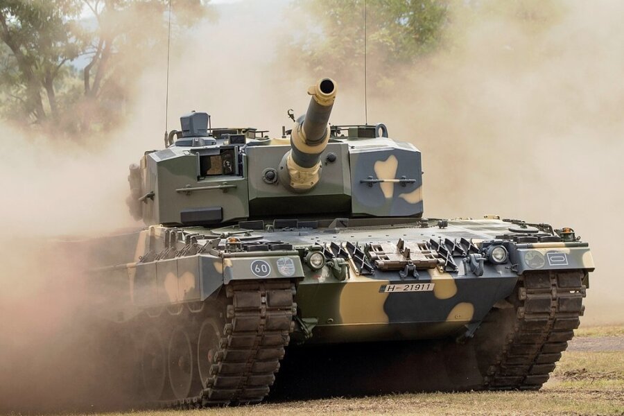 Debatte um Waffenlieferungen an die Ukraine: Der Leopard 2 ist kein Tabu mehr - Soll der Leopard 2 A4 an die Ukraine geliefert werden? Seit einigen Tagen ist die politische Diskussion in Berlin um diese Option reicher. 