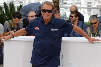 „Definitiv zu früh gegangen“: So reagiert das Netz auf den Tod des „Karate Kid“-Stars Chad McQueen - Als Produzent posierte Chad McQueen für Fotografen während eines Fototermins für den Film "Steve McQueen: The Man & Le Mans" bei den 68. Internationalen Filmfestspielen. Er wurde nur 63 Jahre alt.