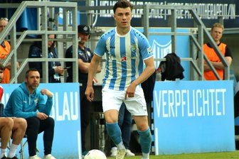 Dem Chemnitzer FC gelingt der große Wurf - Bleibt ein Himmelblauer: Leon Damer Foto: Marcus Hengst