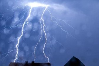 Dem Erzgebirge droht Unwetter, Europa eine Regenflut wie 2002 - Wettermodelle sehen für die nächsten Wochen "sintflutartige Regenfälle" voraus. Zwar wurde die Regenmenge noch nach unten korrigiert, doch die Akutprognose der nächsten Tage ist kaum besser.