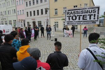 Demo für Verbesserung der Lebenssituation in Schneeberger Erstaufnahme -