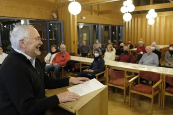 Denkfabrik-Gastgeber: Beim Bäcker ist mir das auch wurscht - Gastgeber Johannes Soukup beim Denkfabrik-Auftakt in der Begegnungsstätte an Nordhorner Platz. 