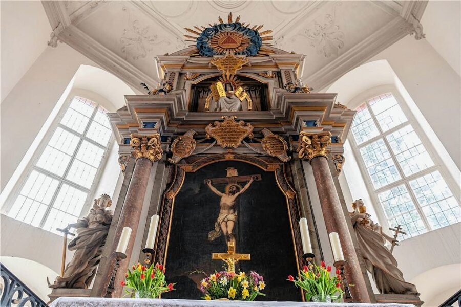Denkmalschutz: Für Kirche in Wechselburg gibt es weiteres Geld - Unter anderem muss der Altaraufsatz in der Kirche restauriert werden. Dafür gibt es auch Geld von einer Stiftung. 