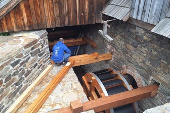 Denkmalschutz: Muldaer Betrieb erhält Preis - Die Mühlenbaufirma Schumann Mulda erneuerte zwei Wasserräder mit Hammerwelle an der Saigerhütte Grünthal-Olbernhau.