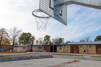 Dennheritz: Bekommt das Dorfzentrum eine Solaranlage? - Mit der Installation einer Photovoltaikanlage auf dem Dach des Dorfzentrums befasst sich der Gemeinderat.