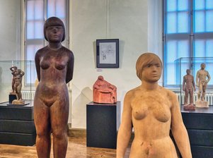 65 Arbeiten - Skulpturen, Zeichnungen, Gemälde - von Gotthard Richter zeigt das Schneeberger Museum für bergmännische Volkskunst noch bis Ende Februar und würdigt damit einen Künstler, der der erzgebirgischen Bildhauerei neue Impulse gegeben hat.