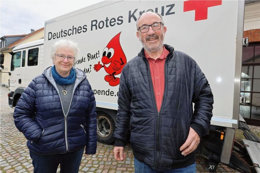 Der Blutspende-König von Mülsen: Zum 200. Mal spendet Andreas Wagner den Saft, der Leben rettet - Andreas Wagner und Ehefrau Evelin aus Mülsen haben zusammen schon über 300 Mal Blut gespendet.