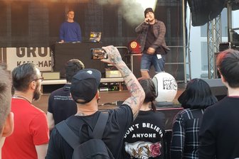 Der Campus als Rock- und Rapper-Arena - Am Dienstagabend trat unter anderem Rapper Lucky auf beim "House on the Hill"-Festival.