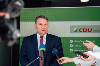 Der CDU-Fraktionschef und die AfD - Christian Hartmann, der neue Fraktionschef der CDU im Sächsischen Landtag, hofft auf klare Verhältnisse nach der Wahl 2019. Aber was passiert, wenn die ausbleiben, dazu will er sich offenbar nicht festlegen.
