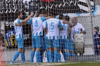 Der Chemnitzer FC kann wieder gewinnen - Jubel über das 1:0 durch Daniel Frahn.