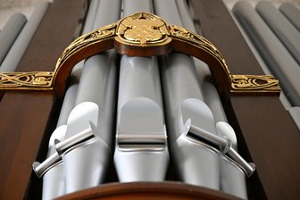 Der Chemnitzer Geschichtsverein lädt zu einer Tour mit Kaffee und Musik durch Bernsdorf ein - Die Sauerorgel der Lutherkirche stammt von 1908.