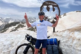 Der dritte Tag ist immer der schlimmste: Physio des VFC Plauen fährt mit dem Fahrrad durch 14 Länder - Beim Col de Galibier klingelt es nicht nur bei den Fans der Tour de France. Mit 2642 Metern Höhe ist es der fünfthöchste Alpenpass.