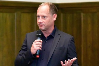 Der Geschäftsführer der Niners Chemnitz im Interview: Wann kommt endlich der neue Spielmacher, Herr Herhold? - Gemeinsam mit Trainer Rodrigo Pastore gilt er als Architekt des Erfolges der Niners Chemnitz: Geschäftsführer Steffen Herhold.