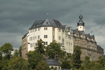 Der Greizer Nachtwächter lädt zu einer Führung ins Obere Schloss ein - Der Nachtwächter lädt am Samstag zu einer Führung durchs Obere Schloss ein.