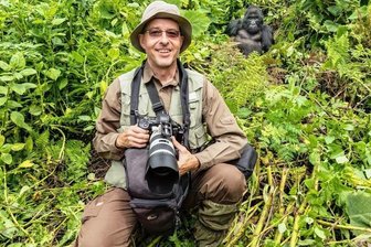 Der grüne Komet über Oelsnitz: Hobbyfotograf gelingt Traumbild - Uwe Kribus ist Fotograf aus Leidenschaft. Viele Motive findet er auch auf Reisen, wie hier in Ruanda.