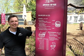 Der Imbiss im Stadtpark Hainichen: „Apotheke im Park“ startet nach Bauarbeiten - Norbert Hohmann hat den Imbiss der Apotheke im Park im Stadtpark Hainichen wieder geöffnet.