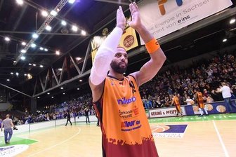 Der Kapitän hat Bock auf mehr - Robert Cardenas will nach dem "Erlebnis" vor mehr als 5200 Zuschauern diese Saison noch einmal in der Chemnitz-Arena spielen.