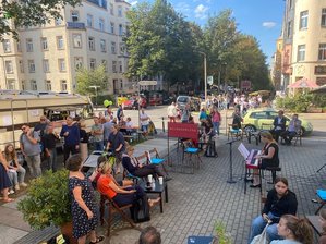 Der Kaßberg in Chemnitz feiert 100 Meter Sommer - Hunderte Besucher feierten "100 Meter Sommer" auf dem Kaßberg.