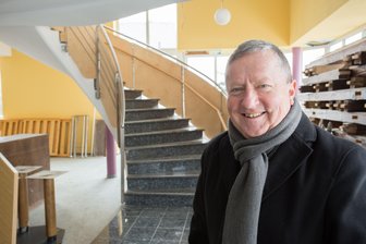 "Der ländliche Raum sollte eine höhere Beachtung erfahren" - Für Jörg Stephan steht der weitere Umbau des ehemaligen Gasthofs Weißer Hirsch im oberen Teil der Prioritätenliste. Die Feuerwehr ist schon in das Gebäude gezogen. In diesem Jahr soll das Kultur- und Begegnungszentrums fertig werden.