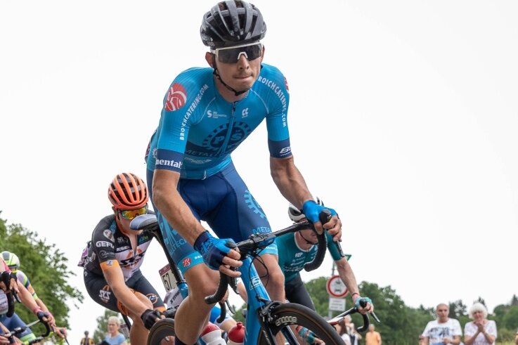 Der lange Weg zurück in den Sattel - Bei der Deutschen Straßenradmeisterschaft landete Dominik Röber 2021 auf Platz 31. In diesem Jahr waren die nationalen Titelkämpfe einer von vielen Höhepunkten, die er verpasste. 