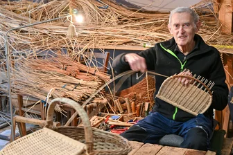 Der letzte Korbmacher von Chemnitz: Berufstätig mit 85 - Günter Jahn ist der letzte Korbmacher von Chemnitz. Auch mit 85 Jahren findet er seine Arbeit vielfältig und hat Freude daran, wie zu Beginn seiner Ausbildung im Alter von 15 Jahren.