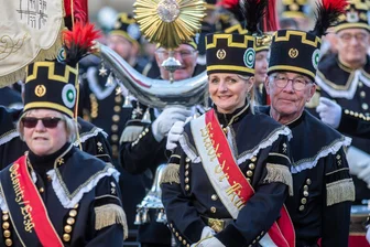 Der letzte Monat Kulturhauptstadt 2025: Endspurt in Chemnitz - Die Bergparade in Chemnitz zieht jährlich Tausende Besucher an. Am 29. November ist es wieder soweit.