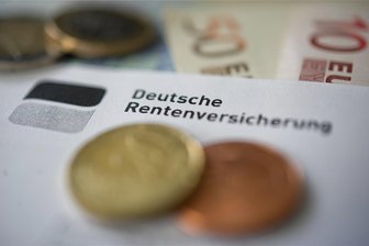 "Der NVA-Grundwehrdienst muss endlich gleichwertig für die Rente zählen" - Um zu erfahren, wie die Armeezeit rentenrechtlich bewertet wird, muss man bei der Rentenversicherung die sogenannte Rentenberechnungsanlage anfordern.