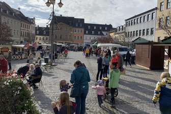 Der Reichenbacher Frischemarkt ist Geschichte - und was kommt jetzt? - Erfolgreiche Premiere. Im April 2018 gab es den ersten Reichenbacher Frischemarkt.