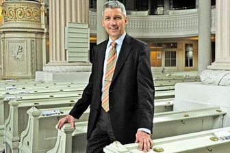 Der Schneeberger an St. Nikolai - Bernhard Stief, Pfarrer an der Nikolaikirche, stammt aus Schneeberg.