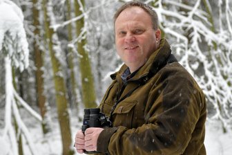 „Der Schuss hat sich aus meiner Büchse gelöst“: Brand-Erbisdorfs OB Martin Antonow verursacht schweren Jagdunfall - Martin Antonow ist gern im Wald unterwegs und seit 2012 im Besitz eines Jagdscheins.