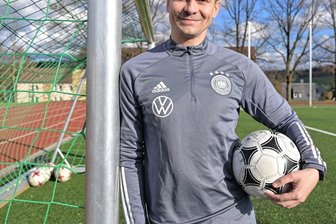 Der Stadtchef als Speerspitze - Die Bürgermeister trainieren bei ihren Heimatvereinen - Nico Dittmann also beim SV Tanne Thalheim. Gespielt wird bei der diesjährigen Europameisterschaft im Übrigen auf Kleinfeld.