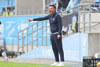 Der Trainer wird irre, die Fans überzeugen: Auf Spiel der Emotionen folgt für den CFC der schwere Gang zum Meister - Er war nach dem Spiel bedient: CFC-Trainer Benjamin Duda.