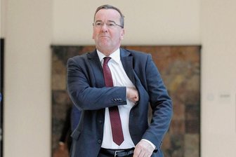 Der Überraschungscoup - Wollte während seines Wehrdienstes Panzerfahrer werden, wurde aber Chauffeur des Kommandeurs: Boris Pistoris. 