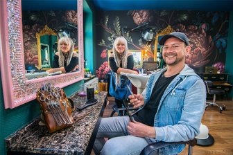 Der vielleicht speziellste Salon im Erzgebirge: Friseurmeister starten neu durch - Josephine Terner und Gerrit Schulze sind die Inhaber des „Happy End“. Die beiden Friseurmeister verbindet eine lange gemeinsame Geschichte. Die wollen sie nun im einstigen Salon von Ralf Köhler fortschreiben.