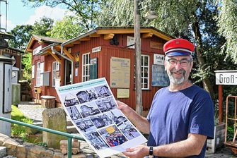Der wandernde Bahnhof von Lunzenau - Matthias Lehmann feiert heute den 25. Jahrestag des Umzugs seines Bahnhofs und zeigt unter anderem eine Collage mit Fotos von damals, die er von Fotograf Wiegand Sturm geschenkt bekam. 